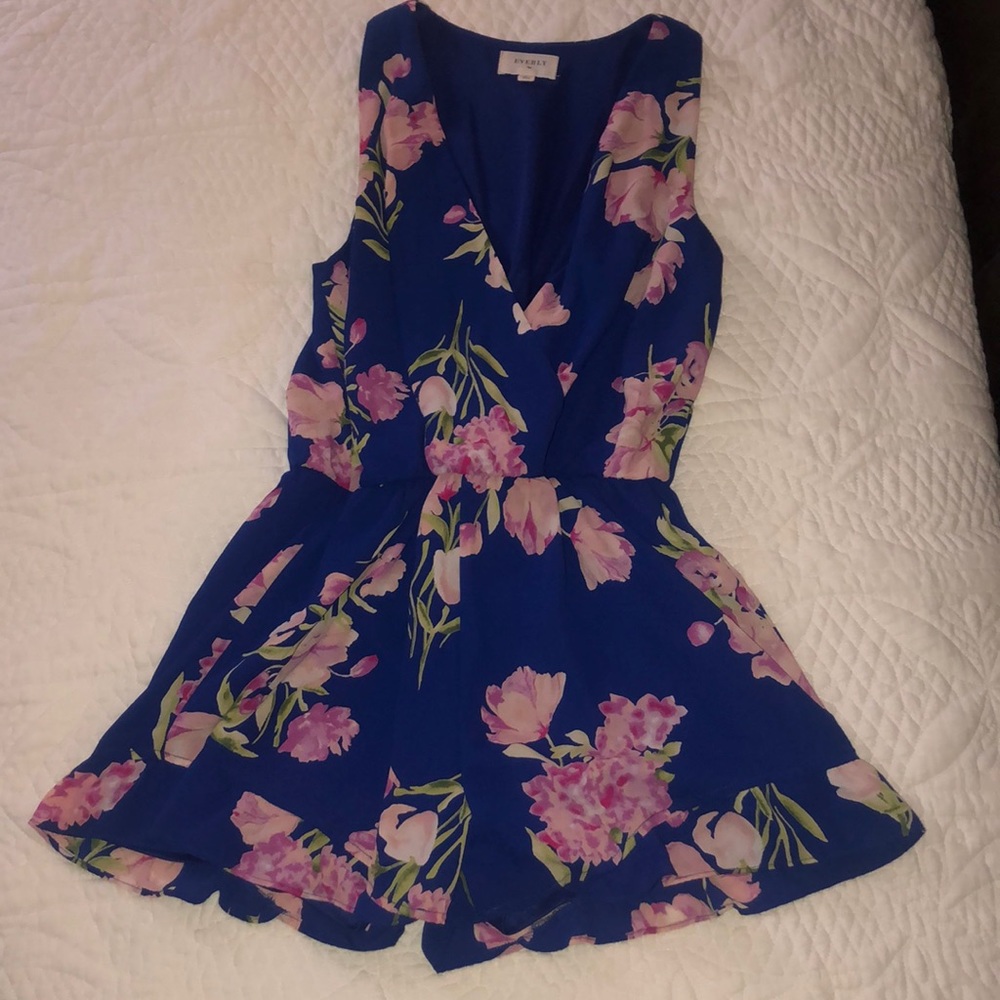 Everly Floral Royal Blue Romper - SIZE M